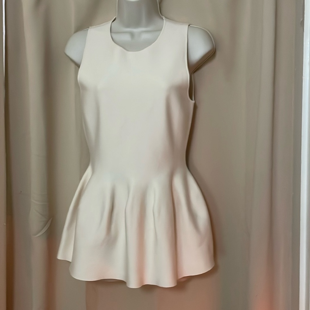 Theory size M Ivory Merino Wool Shaped Shell Cheshire Knit Sweater Top